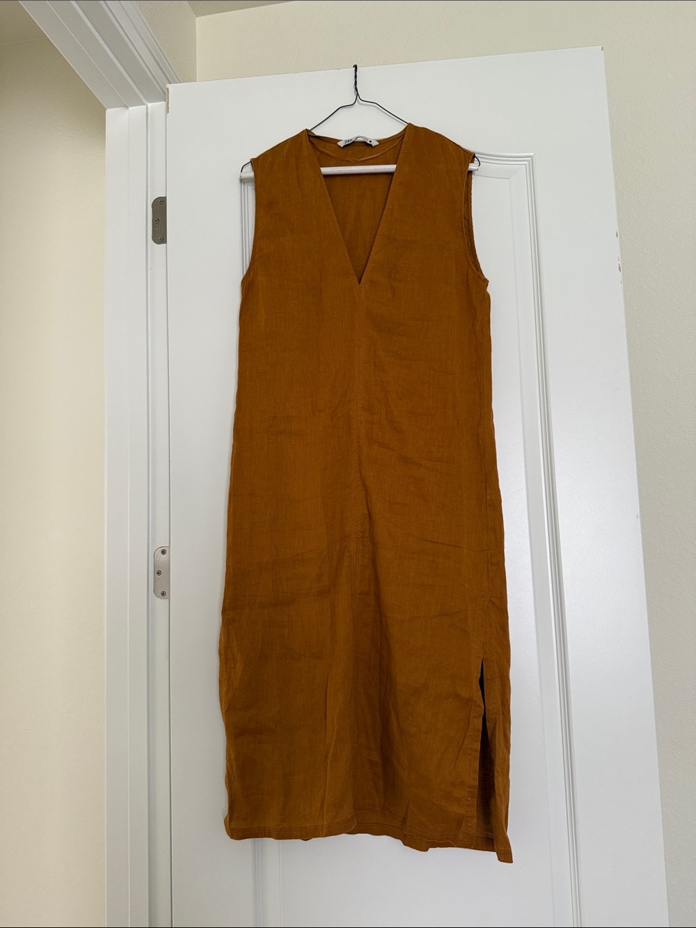 Zara Women’s linen tunic dress mustard ochre color with V-neck and side slit XS